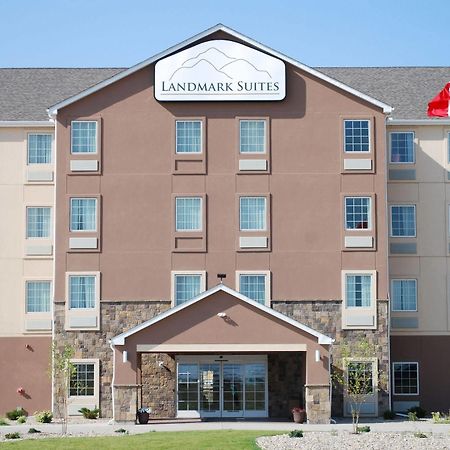 Landmark Suites - Williston Bagian luar foto