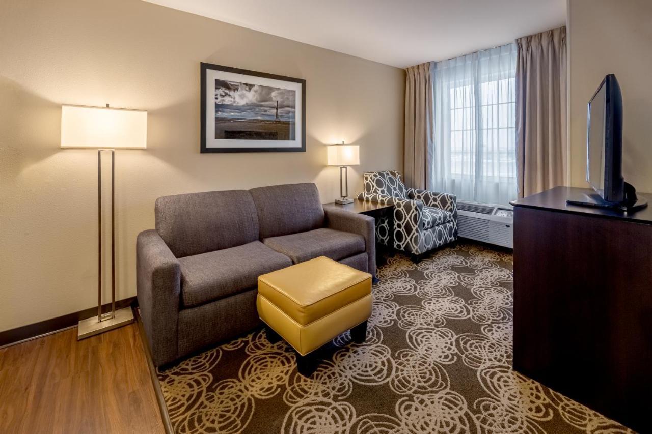 Landmark Suites - Williston Bagian luar foto