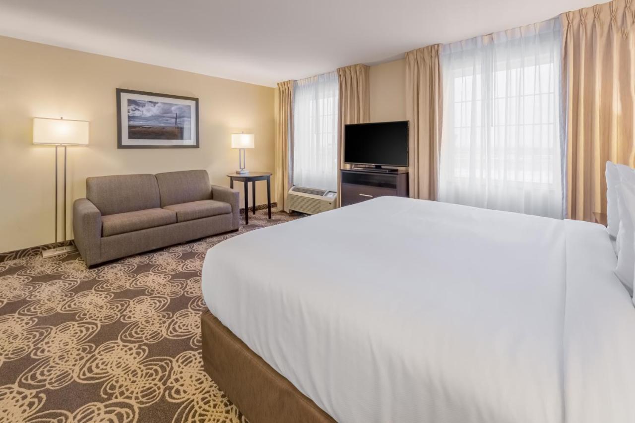 Landmark Suites - Williston Bagian luar foto